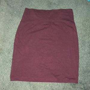 Charlotte Russe maroon stretchy mini skirt